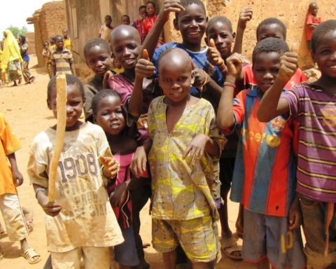Children in Niger, where UNICEF reports rising malnutrition and measles cases